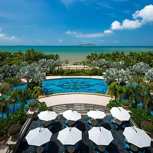 5* Курортный комплекс Crowne Plaza Bay By Ihg