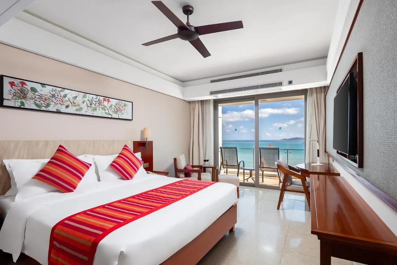 Sanya Seacube Holiday Hotel
